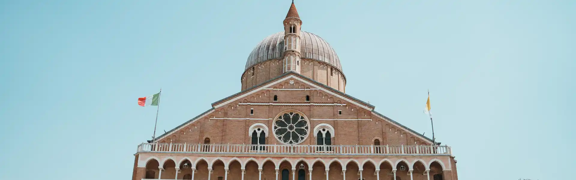 Basilica di Sant’Antonio: Un Luogo Iconico nel Cuore di Padova