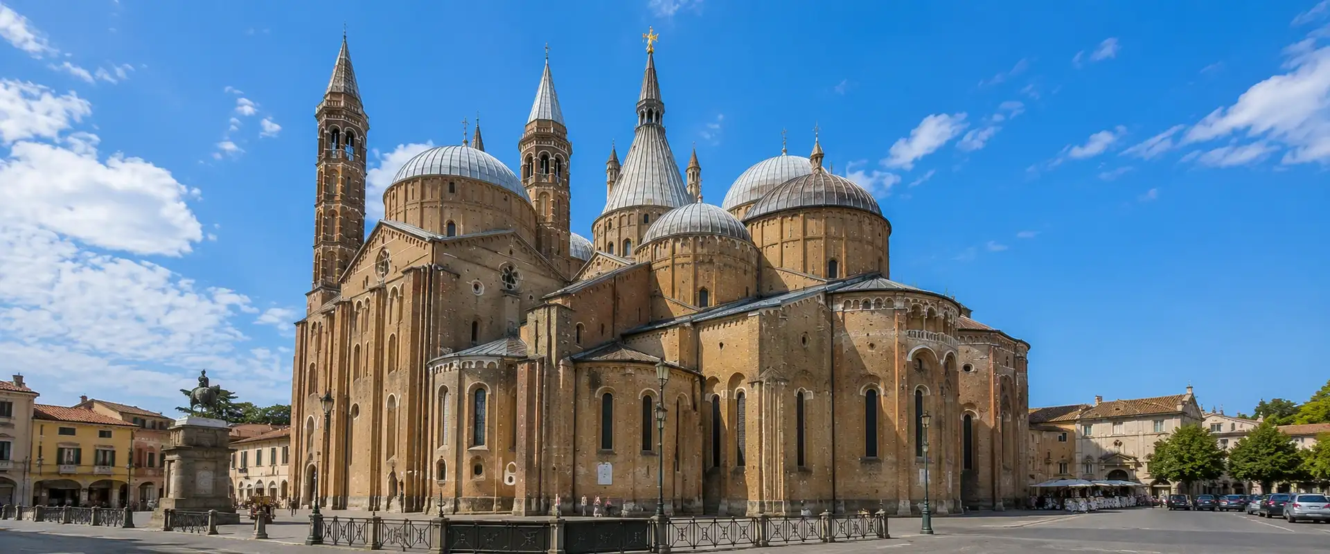 Franciscains à Padoue : lieux, art et mémoire de Saint Antoine